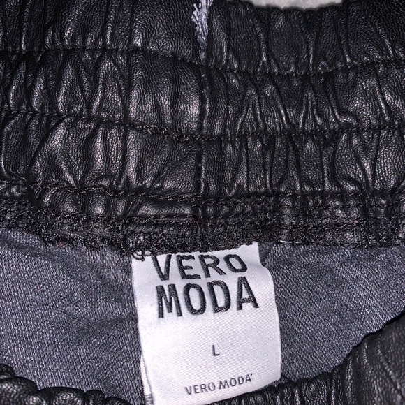 Vero Moda Leather pants - Picture 1 of 2